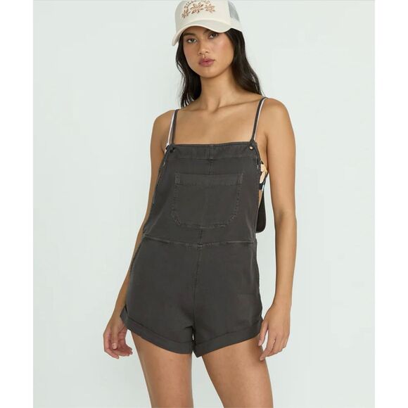 ✨Billabong Wild Pursuit Off Black Sz Medium Romper✨ - Picture 1 of 8